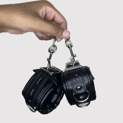 Padded Handcuffs - Plumtoy